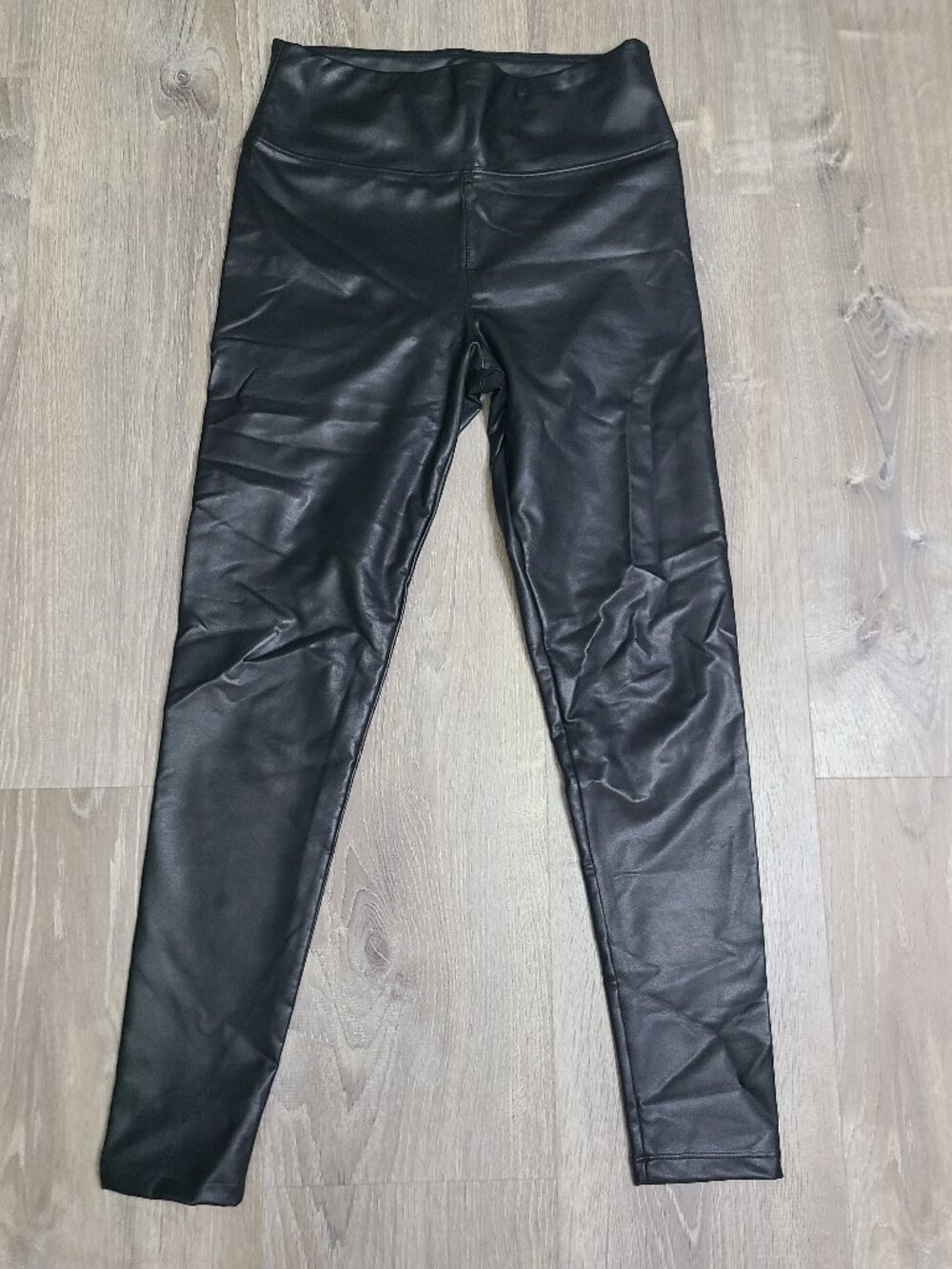 American Eagle AE High Waisted Faux Leather Leggings Black - Size M